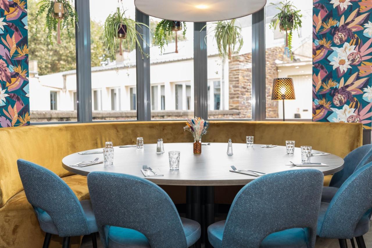 Hotel-Restaurant Le Victoria Рен Екстериор снимка