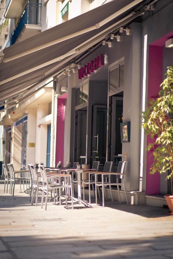 Hotel-Restaurant Le Victoria Рен Екстериор снимка